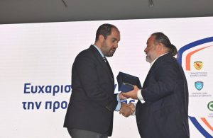 o k. marios iliopoylos kai i seajets vraveythikan apo ton ypoyrgo klimatikis krisis kai politikis prostasias k. gianni kefalogianni