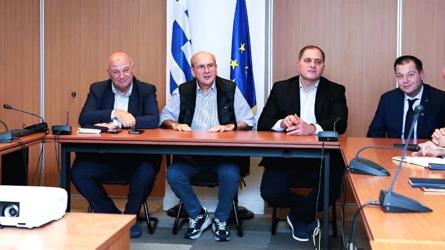 ΟΠΕΚΕΠΕ: Η κυβέρνηση υπόσχεται έγκαιρες ενισχύσεις - Ποιοι αγρότες θα δουν πρώτοι χρήματα - FinanceNews.gr