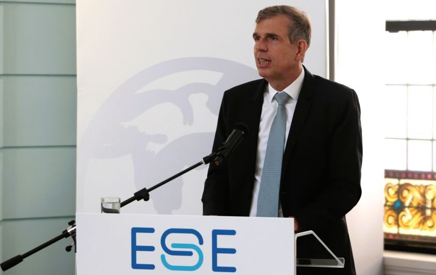 «Πρόστιμα εντυπώσεων»: Η αντίδραση της ΕΣΕ για τις «πιέσεις» της κυβέρνησης στην αγορά - FinanceNews.gr