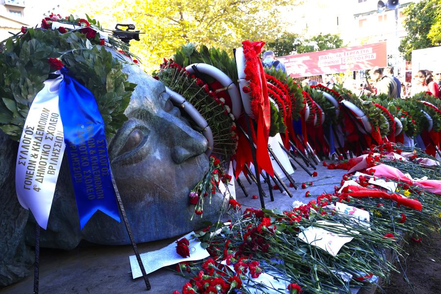 Η Αθήνα σε ρυθμούς Πολυτεχνείου: Ενισχυμένα μέτρα και κυκλοφοριακές ρυθμίσεις - FinanceNews.gr