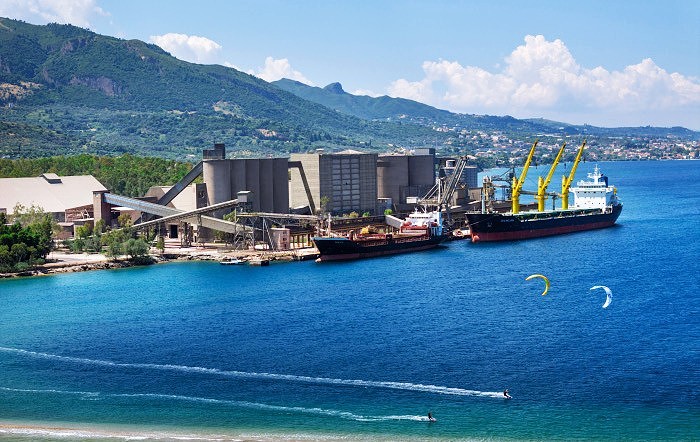 ΤΙΤΑΝ: Παραγωγή τσιμέντου νέας γενιάς με έως και 60% χαμηλότερο κλίνκερ στην Πάτρα