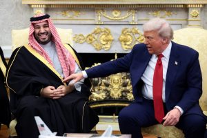 Ο Μπιν Σαλμάν έταξε στον Τραμπ 1 τρισ. δολάρια επενδύσεις από Σ. Αραβία στις ΗΠΑ
