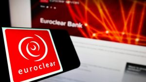 Κραχ… Βροχή πέφτουν οι αγωγές Ρώσων κατά της Euroclear – Γονατίζει η Ευρώπη από τις εμμονές της «μαφίας» των Βρυξελλών