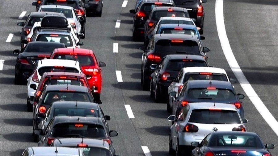 «Τέλος χρόνου» για τέλη κυκλοφορίας: Ποιες πληρωμές δεν «σηκώνουν» άλλη αναβολή