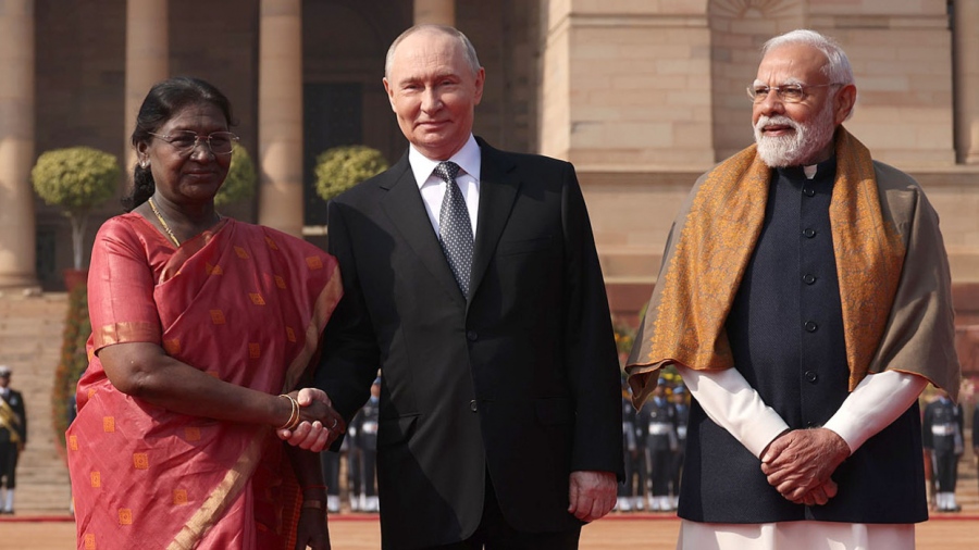 «Paneer, μπιζέλια και χαλβάς αμυγδάλου» - Vegan γεύμα προσφέρθηκε στον Vladimir Putin από την Ινδή πρόεδρο