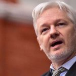 Ο Julian Assange καταθέτει μήνυση κατά του Ιδρύματος Νobel για το βραβείο στην Machado (αντιπολίτευση Βενεζουέλας)