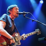 Έφυγε από τη ζωή ο τραγουδιστής Chris Rea μετά από σύντομη ασθένεια