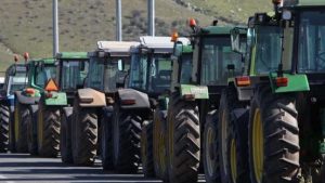 Αγρίεψαν οι αγρότες και ετοιμάζονται για γιορτές στα μπλόκα - Σε στενωπό η κυβέρνηση, τι διαμηνύει για δρόμους... ανοιχτούς