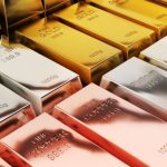 Sell off στα πολύτιμα μέταλλα - Βουτιά άνω του 4% στον χρυσό, καταρρέει 8% το ασήμι