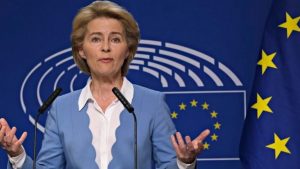 Ursula von der Leyen (ΕΕ): Να κατασχεθούν άμεσα τα ρωσικά περιουσιακά στοιχεία