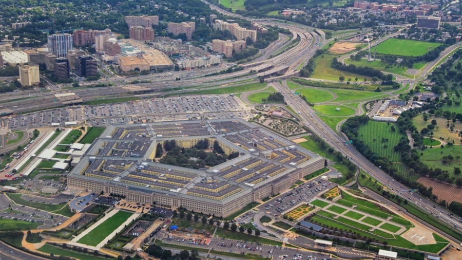 Σοκ στις ΗΠΑ: Το Πεντάγωνο σε κρίση - Ο Trump πολεμάει τη γραφειοκρατία... με νέα γραφειοκρατία
