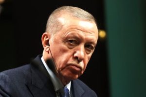 Ρητορική έντασης από την Άγκυρα για Αιγαίο, Κύπρο και Μέση Ανατολή