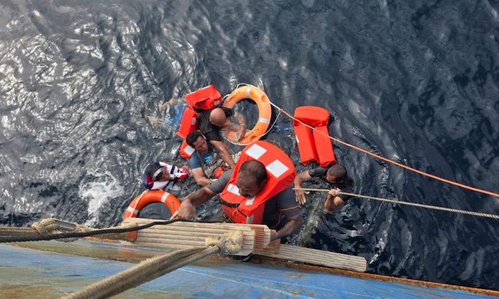 Ελευθερώνονται οι εννέα Φιλιππινέζοι ναυτικοί πέντε μήνες μετά τη βύθιση πλοίου από τους Χούθι - Αρχιπέλαγος, Η 1η ναυτιλιακή πύλη ενημέρωσης στην Ελλάδα