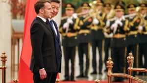 Στην Κίνα ο Macron - Πρόταση για μορατόριουμ των επιθέσεων της Ρωσίας στις ενεργειακές υποδομές της Ουκρανίας