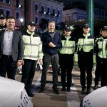 Σε μπλόκο της ΕΛ.ΑΣ. για αλκοτέστ ο Μητσοτάκης με Χρυσοχοΐδη: Εδώ στην κυριολεξία σώζουμε ζωές