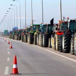 Κλιμάκιο του ΠΑΣΟΚ στα αγροτικά μπλόκα της Κεντρικής Μακεδονίας - FinanceNews.gr