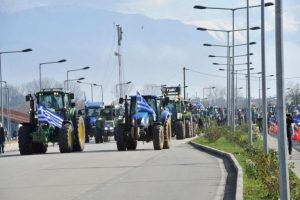 Η Κοινότητα Βιολογικής Μελισσοκομίας στηρίζει τα μπλόκα των αγροτών