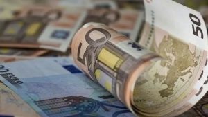 Ποδαρικό το 2026 με ελαφρύνσεις σε μισθωτούς, συνταξιούχους, αγρότες, ιδιοκτήτες ακινήτων -  Νέος κατώτατος μισθός από Απρίλιο