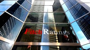 Fitch: «Φούσκες» του 2025 που απειλούν να σκάσουν το 2026 - FinanceNews.gr