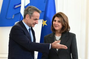 Συνάντηση Μητσοτάκη με την απεσταλμένη του ΟΗΕ για το Κυπριακό στο Μαξίμου - FinanceNews.gr