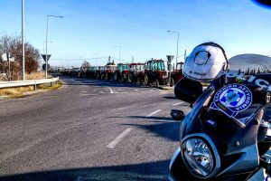 ΕΛΑΣ για τα αγροτικά μπλόκα: Γιατί η εκτροπή κυκλοφορίας είναι υποχρεωτική