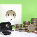 Μείωση του ενεργειακού κόστους για ευάλωτα νοικοκυριά μέσω της αξιοποίησης των ΑΠΕ - Υπεγράφη η ΚΥΑ για το πρόγραμμα «Απόλλων»