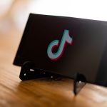 TikTok: Ρεκόρ κερδοφορίας για την ByteDance – Πλησιάζει τη Meta σε κέρδη και χρήστες