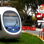 Ενισχύονται τα δρομολόγια μετρό και τραμ λόγω εορτών σε Γλυφάδα και Πειραιά