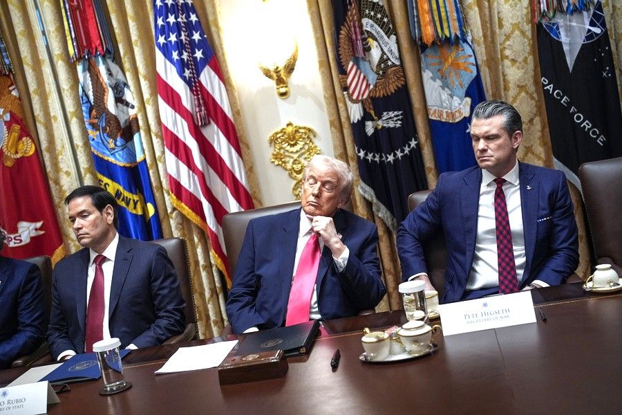 Πίεση σε Ζελένσκι, αδιαλλαξία Πούτιν: Το παρασκήνιο των πεντάωρων συνομιλιών - FinanceNews.gr