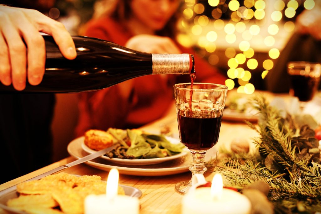 Ακριβότερα κρέατα και γλυκά: Οι Έλληνες πληρώνουν περισσότερο τα Χριστούγεννα - FinanceNews.gr