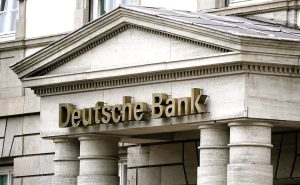 Deutsche Bank: Ξένοι επενδυτές ετοιμάζουν «απόβαση» στις ελληνικές τράπεζες – Προοπτική ανόδου έως 25%