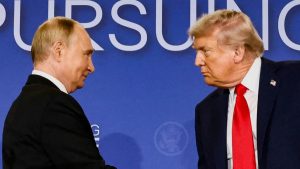 Trump: Δεν κρίνω απαραίτητη τη σύλληψη του Putin στα πρότυπα της επιχείρησης κατά του Maduro