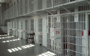 Δολοφόνησαν Αλβανό βαρυποινίτη στις φυλακές Κορυδαλλού