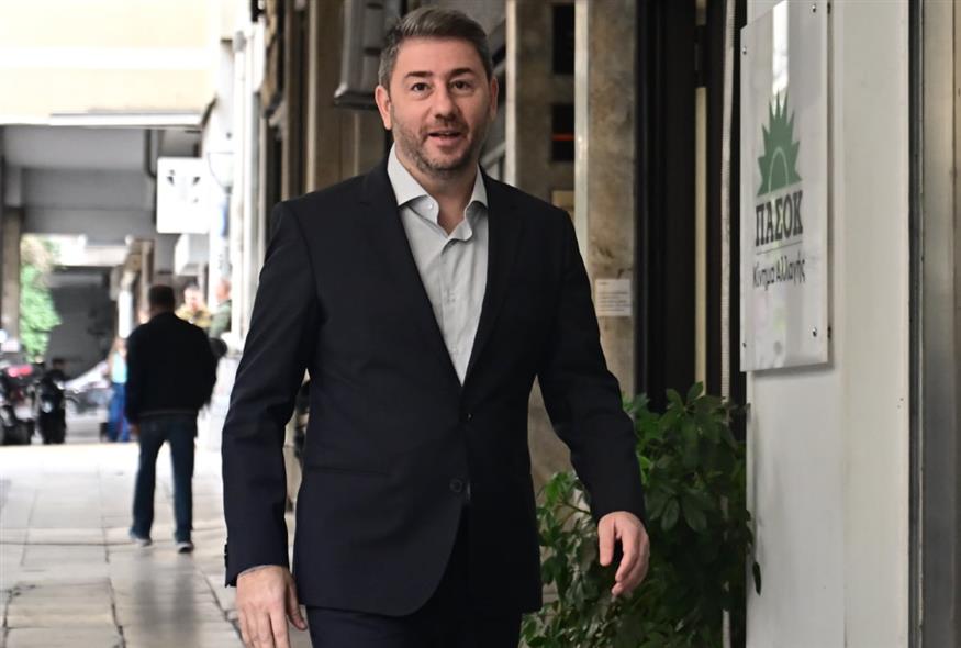 ΠΑΣΟΚ - ΚΟΕΣ: Οι απαντήσεις Ανδρουλάκη σε Δούκα και Γερουλάνο