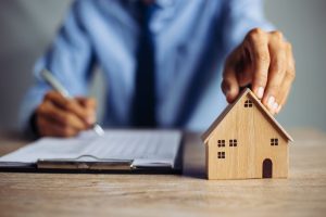 ΑΑΔΕ: Ξεκίνησε η υποβολή αιτήσεων για μειωμένο ΕΝΦΙΑ στις ασφαλισμένες κατοικίες