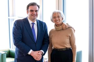 Στη Φρανκφούρτη Πιερρακάκης-Λαγκάρντ: Οι προτεραιότητες του Eurogroup για την επόμενη περίοδο