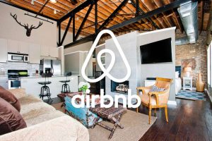 Airbnb: Υψηλές πληρότητες, χαμηλότερες τιμές - Η νέα κανονικότητα της αγοράς