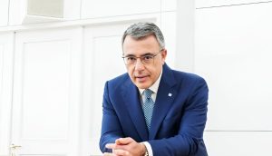 Alpha Bank: Αυξάνει στο 29,8% το άμεσο ποσοστό της η UniCredit