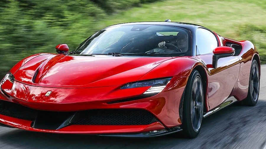 Η Ferrari των 256.000 ευρώ άνοιξε τον ασκό...  Απάτη με επιστροφή ΦΠΑ - Το λάθος που τους πρόδωσε