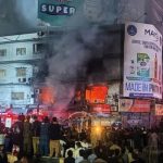 Τραγωδία στο Πακιστάν - Τουλάχιστον 50 οι νεκροί από την πυρκαγιά σε εμπορικό κέντρο του Καράτσι