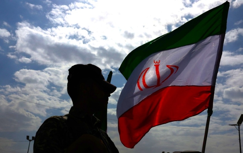 Χτύπημα Τραμπ στο Ιράν: Πιθανό εντός 24 ωρών - Απομακρύνεται προσωπικό από βάση στο Κατάρ