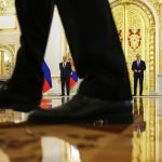 Το Κρεμλίνο μιλά για παγκόσμιο κίνδυνο, αλλά «δεν λέει κουβέντα» για Μαδούρο, Ιράν και Γροιλανδία