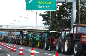 Αγροτικά μπλόκα: Μεγάλο κόστος για μεταφορές και εξαγωγές