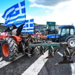 Οι αγρότες κλιμακώνουν με νέες κινήσεις και προειδοποιούν ότι «τίποτα δεν τελειώνει εδώ»