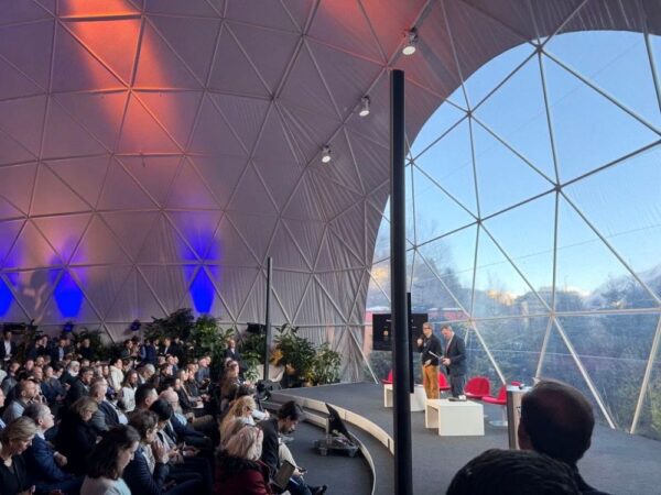 Χρήστος Πετρόχειλος (CEO KIEFER): Με παγκόσμιους ηγέτες της Τεχνητής Νοημοσύνης στο Νταβός