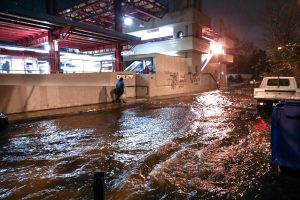ΣΤΑΣΥ: Διακοπές και τροποποιήσεις δρομολογίων σε Ηλεκτρικό και Τραμ μετά τη σφοδρή κακοκαιρία