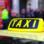 Ταξί: Νέα 48ωρη απεργία και πολιτική σύγκρουση με φόντο το κόμιστρο