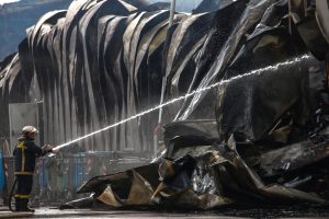 Έκρηξη στη «Βιολάντα»: Διαρροή προπανίου, αυθαίρετο υπόγειο και απουσία ανίχνευσης