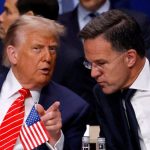 Τραμπ: Αποσύρει τον εκβιασμό για δασμούς στις χώρες που βοηθούν τη Γροιλανδία - Τα βρήκε με Ρούτε - Financial Report