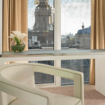 Sharan Pasricha: Ο Βρετανοτραφής Ινδός που μετά το Λονδίνο είδε τουριστική ευκαιρία στην Πάρο με δύο μονάδες που ανοίγουν το 2026 και το 2027